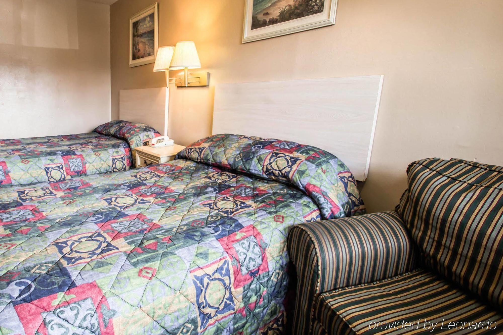 Rodeway Inn Forest City Εξωτερικό φωτογραφία